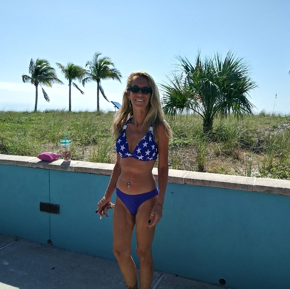 Meet your Posher, Kim - Picture 7 of 8